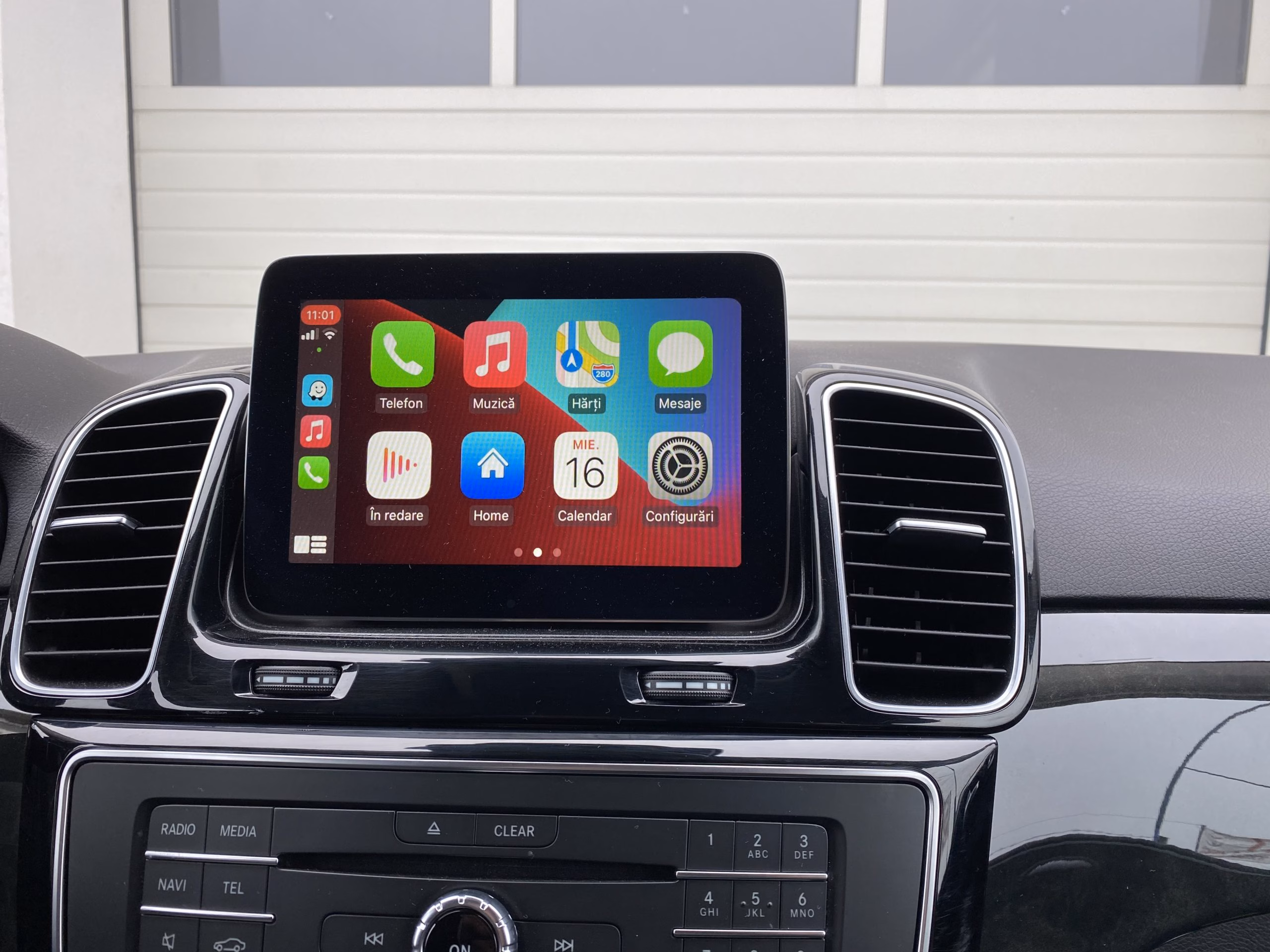 Vezeték nélküli Carplay, Android Auto Mercedes NTG 5.0-5.1 rendszerhez, kompatibilis az S osztály W222-vel is. Mirror link és első-hátsó kamera bemenet.